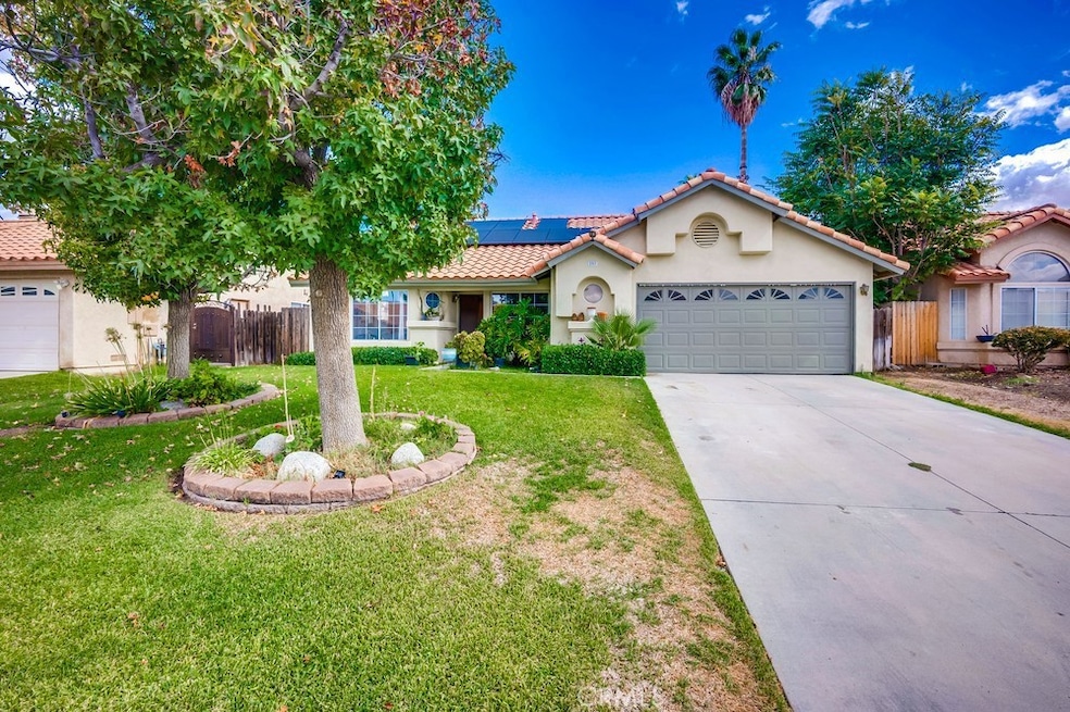 Under Contract $399,900