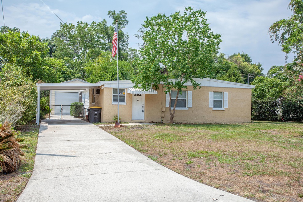 5626 Kimbrell Dr N, Jacksonville, FL 32210 - photo 1