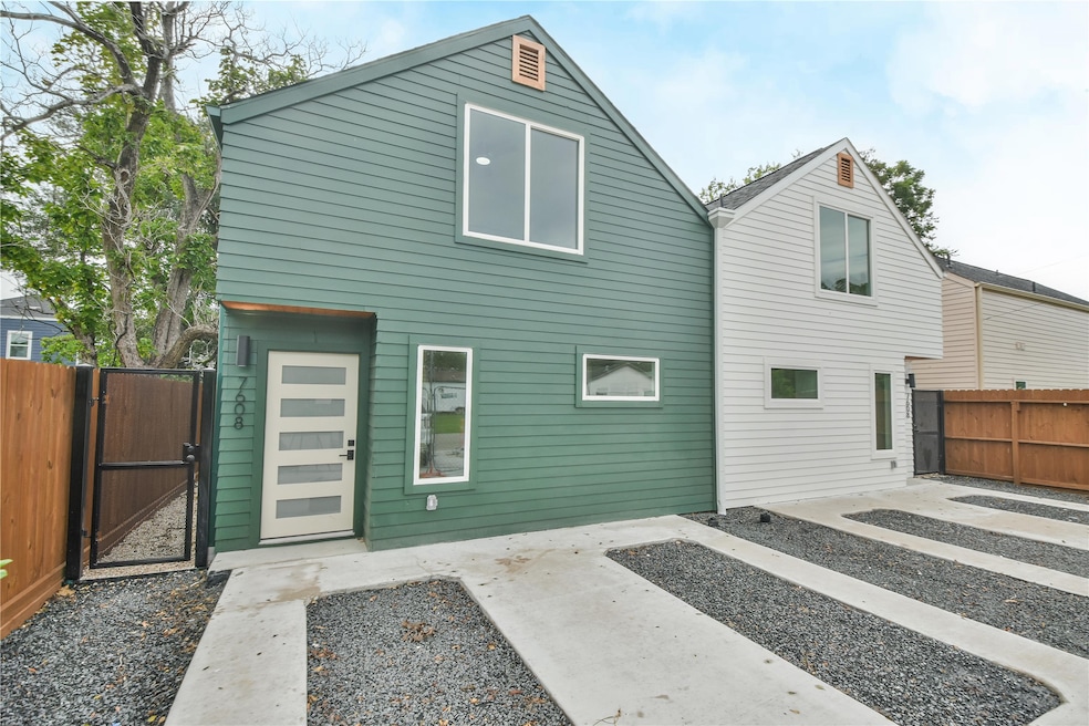 7608 De Priest St, Houston, TX 77088 - photo 1