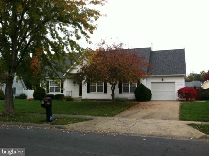 341 W Cedarmeade Ave, Winchester, VA 22601 - photo 1