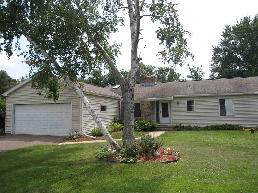 6047 Whalen Rd, Fitchburg, WI 53593 - photo 1