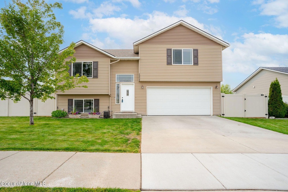 Front view of home