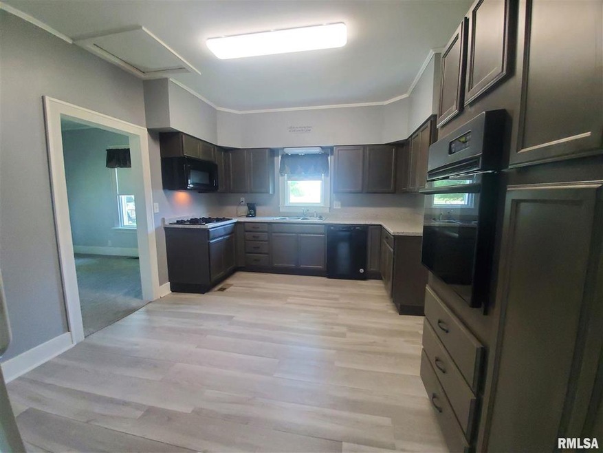 330 N Duncan St, Virginia, IL 62691 - photo 1