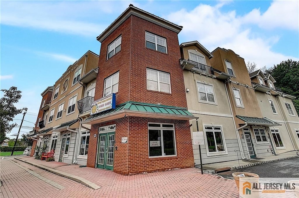 902 Amboy Ave unit 7, Edison, NJ 08837 - photo 1