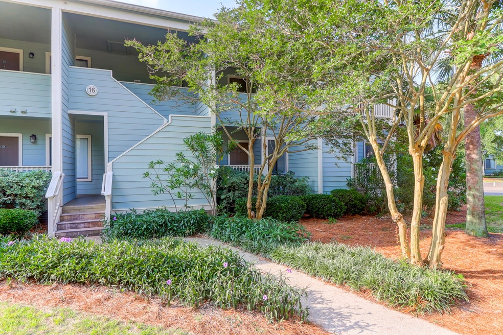 Front condo2