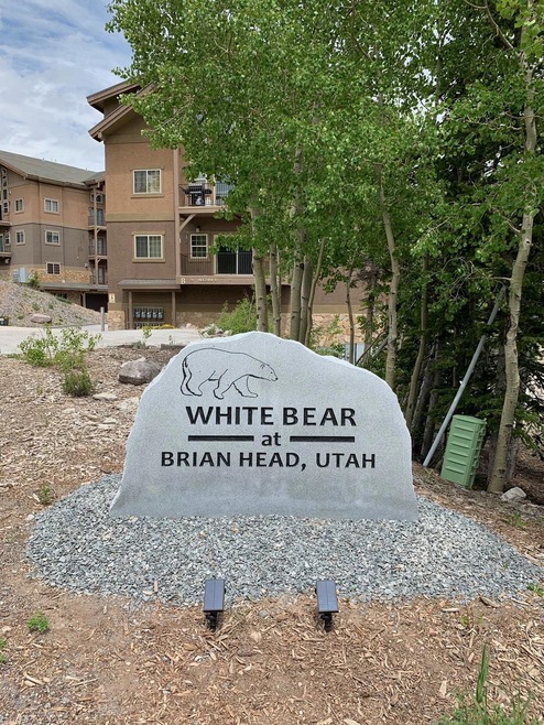 White Bear Sign