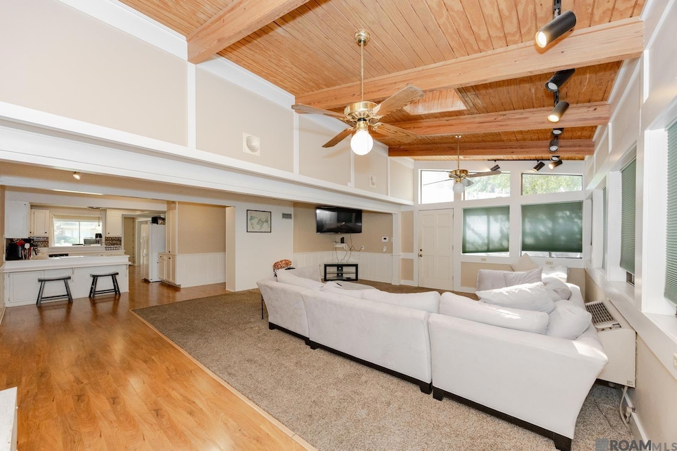 5310 Heatherstone Dr, Baton Rouge, LA 70820 - photo 1