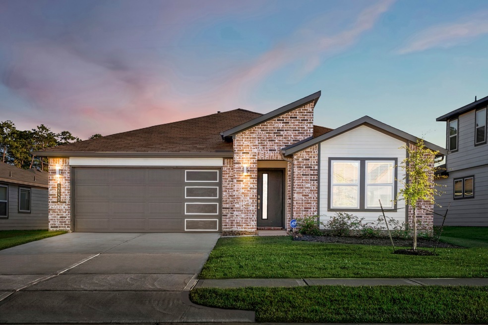 12120 Bear River Dr, Conroe, TX 77384 - photo 1