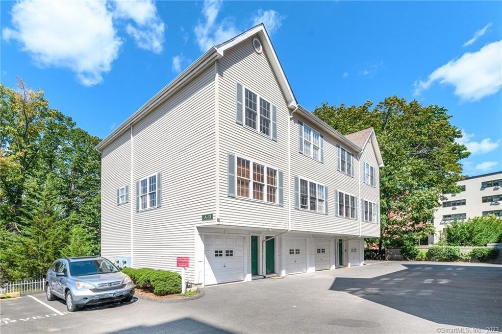 19 Lindale St unit C, Stamford, CT 06902 - photo 1