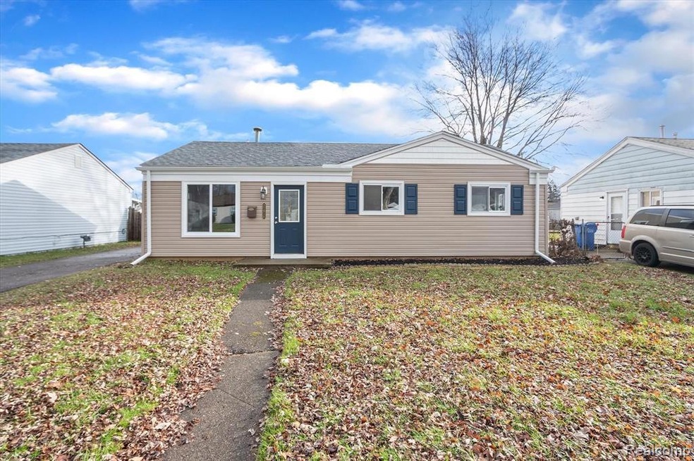03-21916 Ehlert Ave-windowstill-realestate-photogr