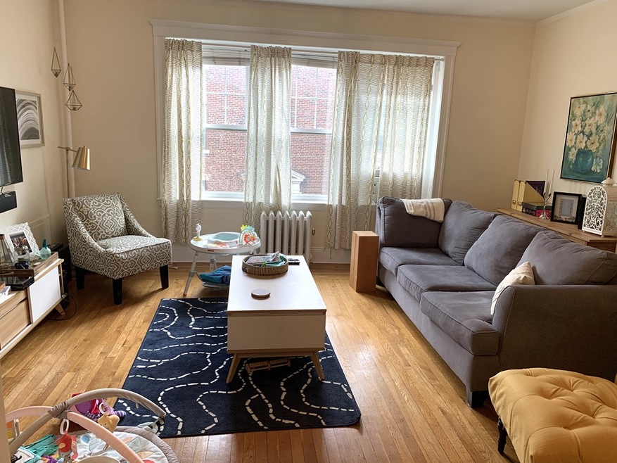 431 Washington St unit 4, Brookline, MA 02446 - photo 1