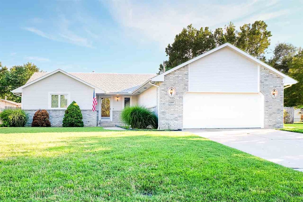 WELCOME HOME TO 1205 E DENKER