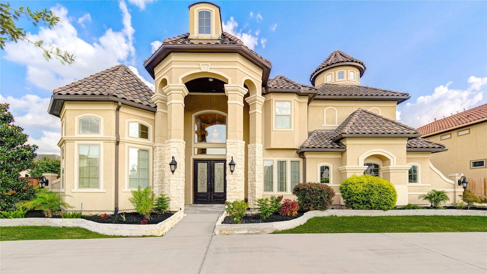 For Sale $1,425,000 • Co-Listing Agent