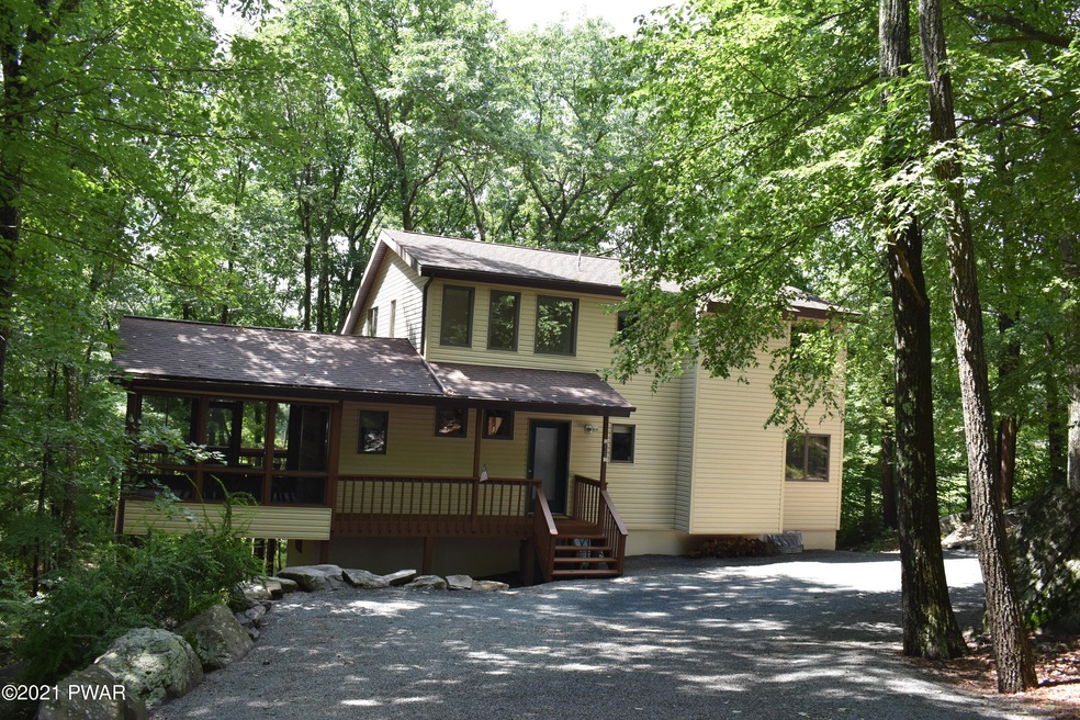 222 Broadmoor Dr, Hawley, PA 18428 - photo 1