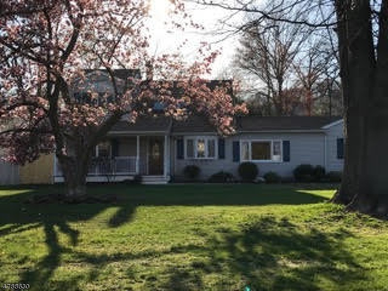 19 Kafka Dr, Green Brook, NJ 08812 - photo 1