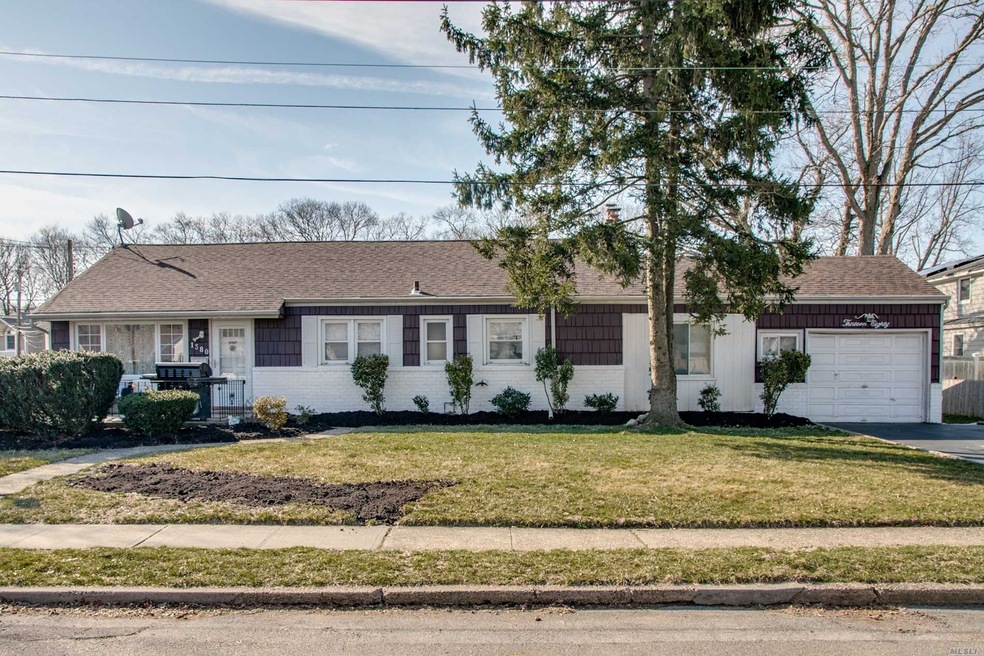 1380 Noel Ct, Merrick, NY 11566 - photo 1