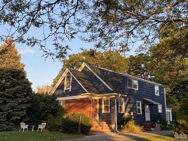 5 E Gouverneur Ave unit 1, Rutherford, NJ 07070 - photo 1