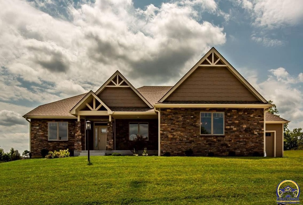 6317 SW 43rd Ct, Topeka, KS 66610 - photo 1