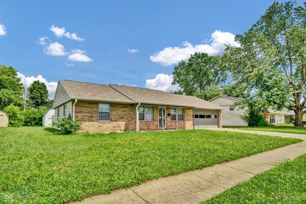 2149 Westline Dr, Columbus, IN 47203 - photo 1