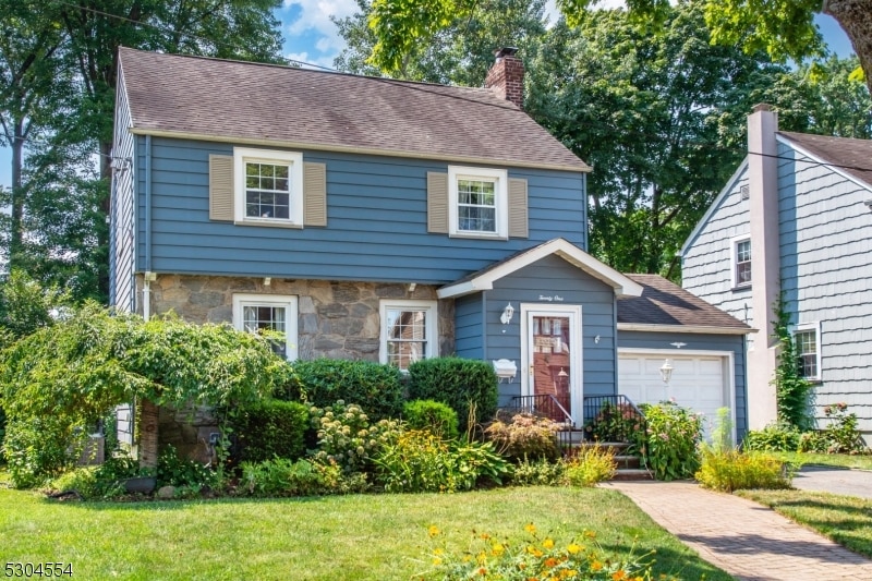 21 Darling Ave, Bloomfield, NJ 07003 - photo 1