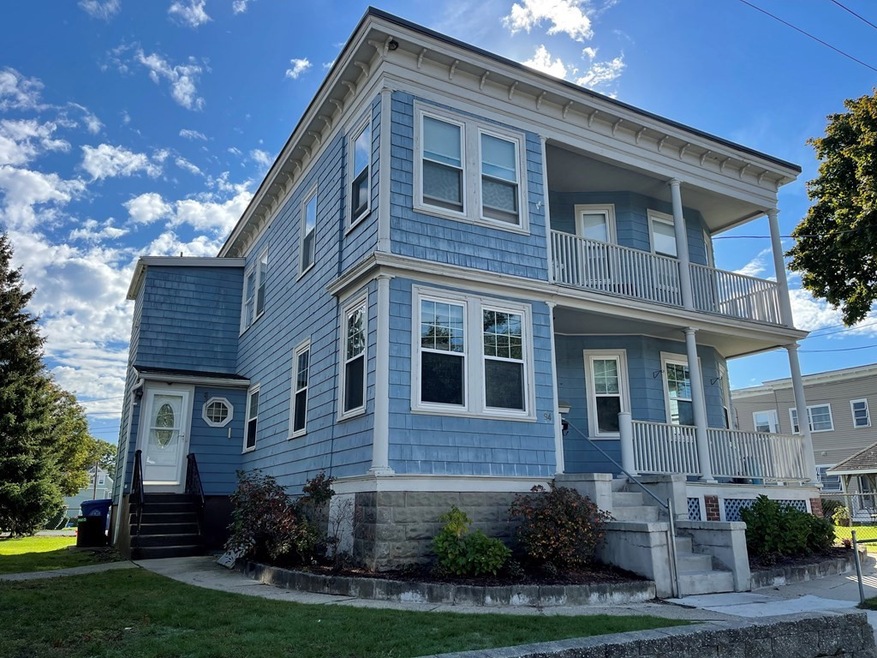 94 Preston St unit 2, Wakefield, MA 01880 - photo 1