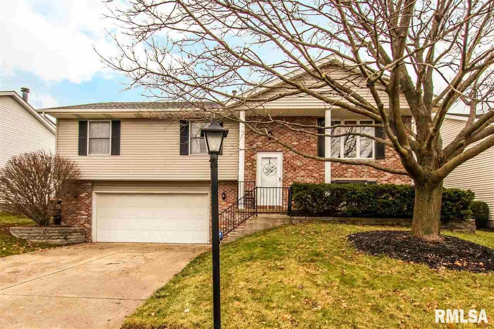 5518 N Ramblewood Ct, Peoria, IL 61615 - photo 1