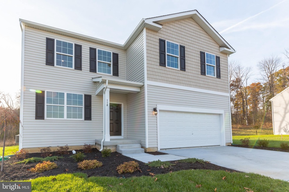 118 Snoopy Ln, Lower Frederick Township, PA 18074 - photo 1