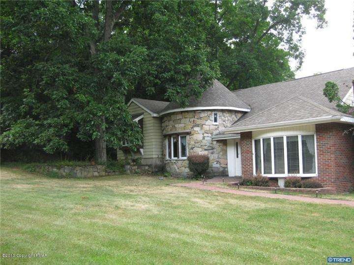 1104 Setzer Rd, Stroudsburg, PA 18360 - photo 1