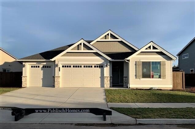 4476 SW 36th St, Redmond, OR 97756 - photo 1