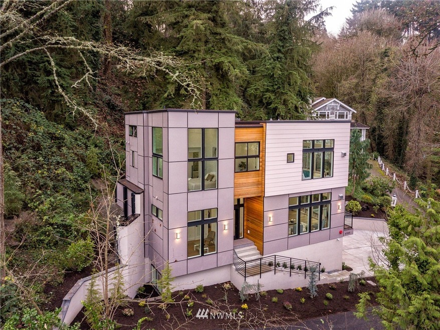 4709 E Mercer Way, Mercer Island, WA 98040 - photo 1