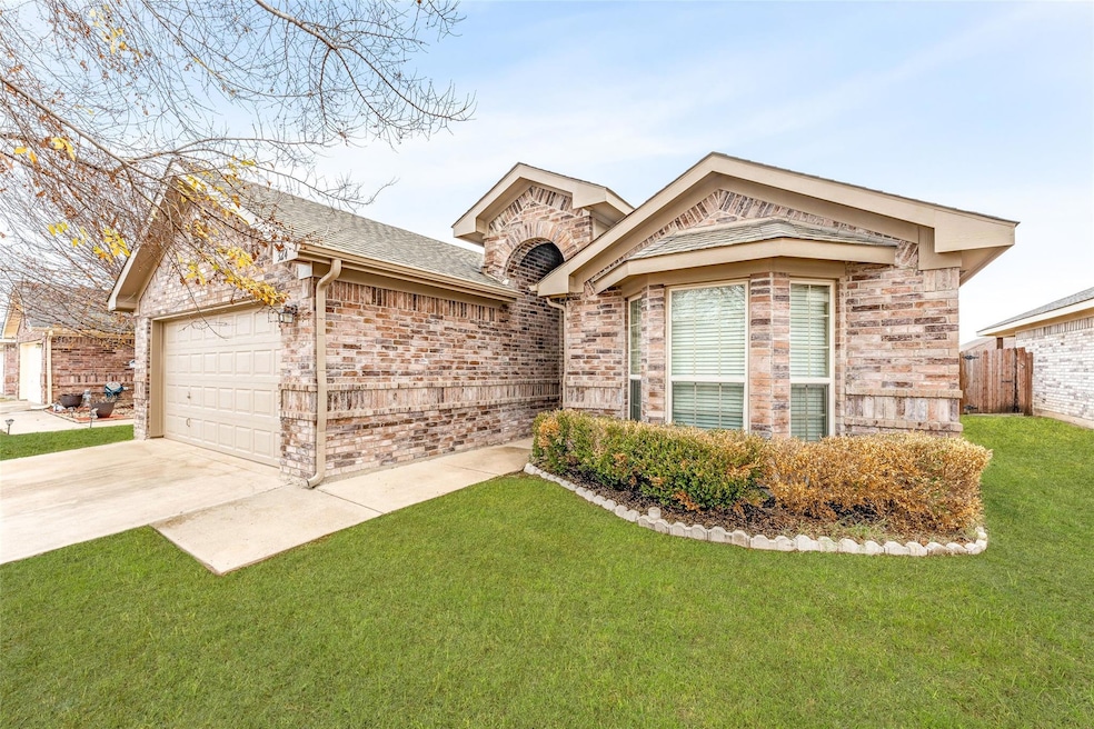 324 Sardius Blvd, Granbury, TX 76049 - photo 1