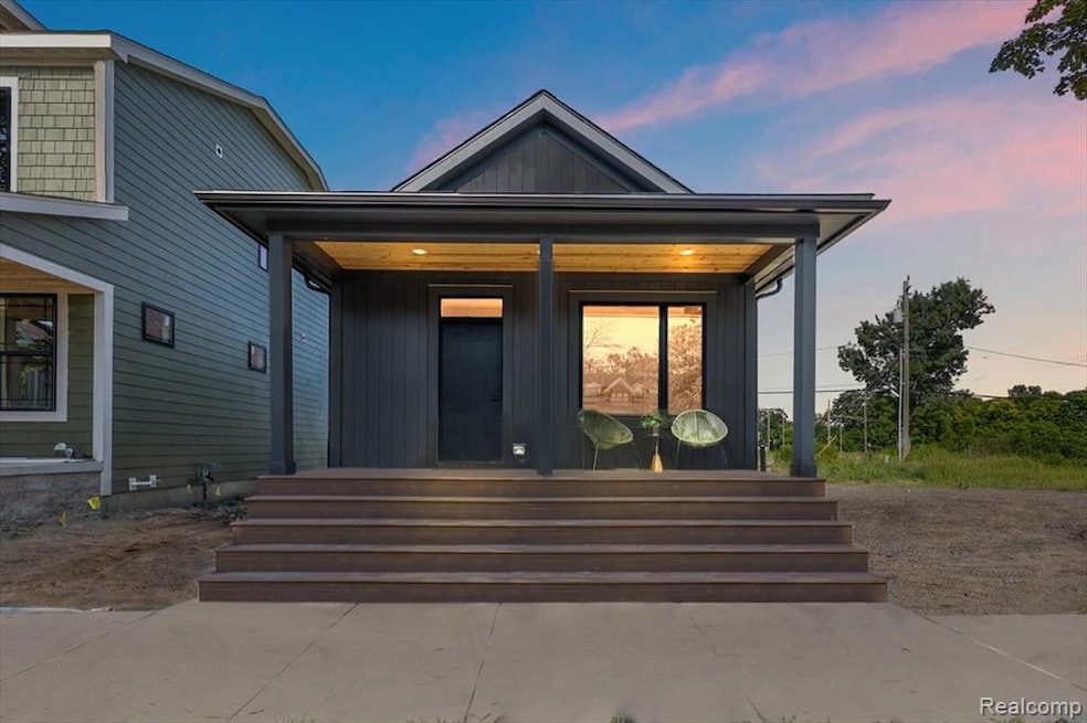 Sold $360,000 • Co-Listing Agent