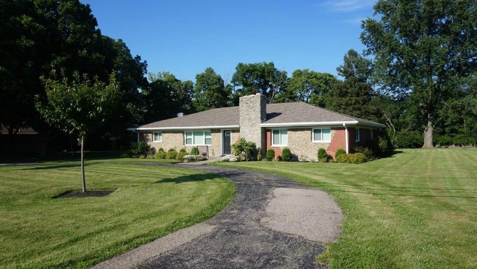 5660 Yankee Rd, Liberty Township, OH 45044 - photo 1