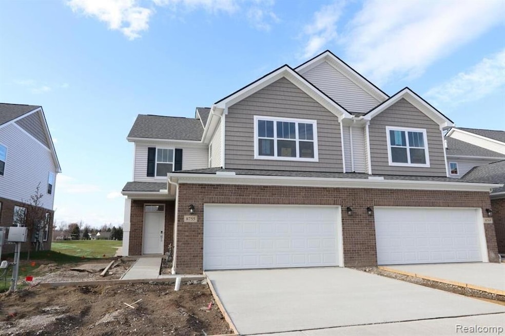 8755 Pioneer St unit 15, Washington Township, MI 48094 - photo 1