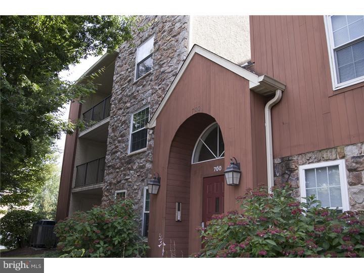 702 Deer Run, Norristown, PA 19403 - photo 1