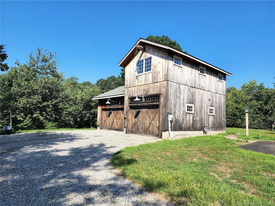 3509 Redding Rd, Fairfield, CT 06824 - photo 1