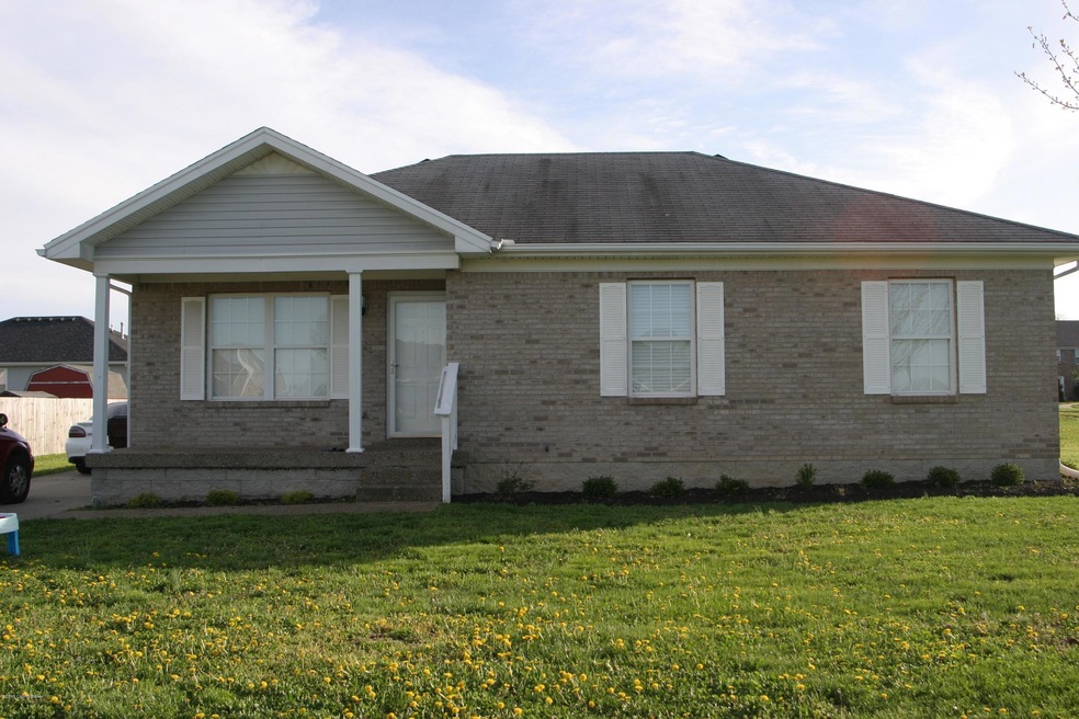 335 Forest Ridge Dr, Mount Washington, KY 40047 - photo 1