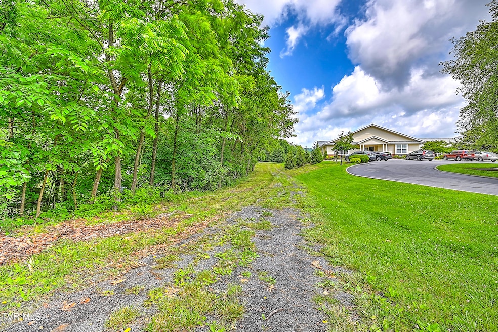 850 Meadowview RD_DA_ground-1
