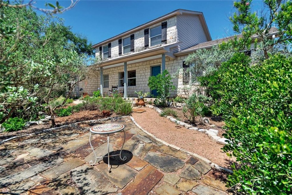 Gardens every where you look!