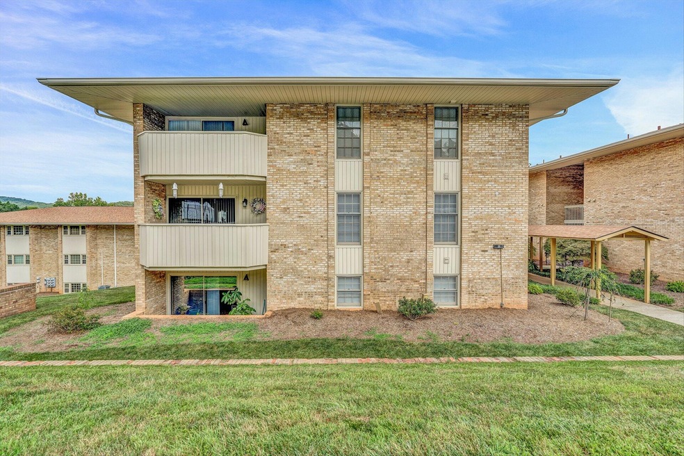 5260 Crossbow Circle, 4C