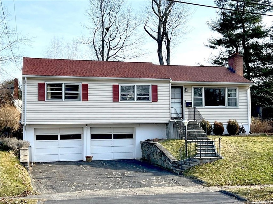 140 Robin Ln, Fairfield, CT 06824 - photo 1