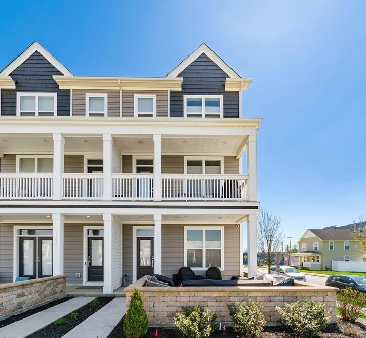 1196 N Grant Ave, Columbus, OH 43201 - photo 1