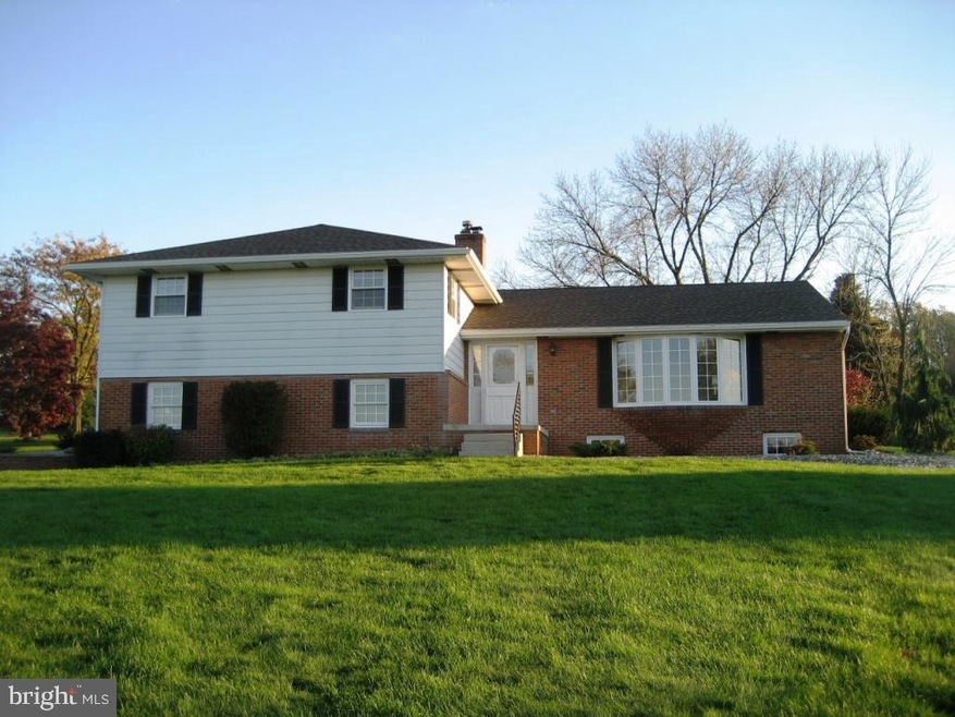 70 Fox Rd, Palmyra, PA 17078 - photo 1