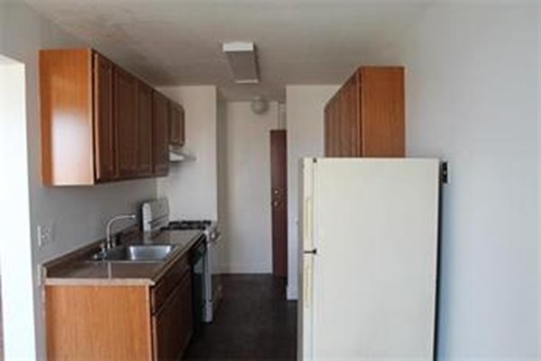 42 Shrewsbury Green Dr unit E, Shrewsbury, MA 01545 - photo 1