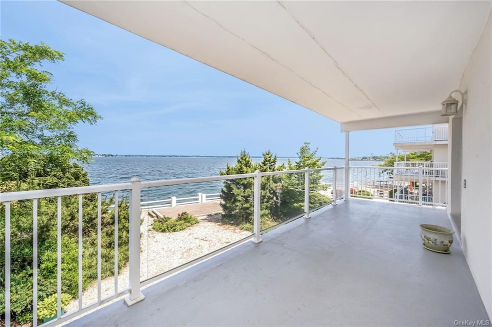 Beautiful balcony with spectacular water views to enjoy