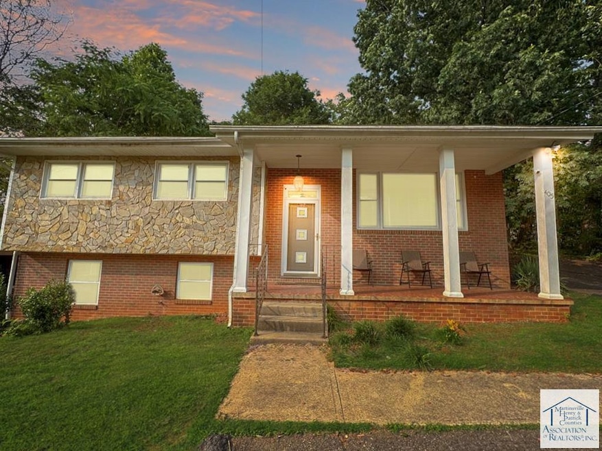 For Sale $225,000 • Co-Listing Agent