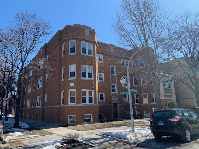 2915 W Granville Ave unit 2E, Chicago, IL 60659 - photo 1