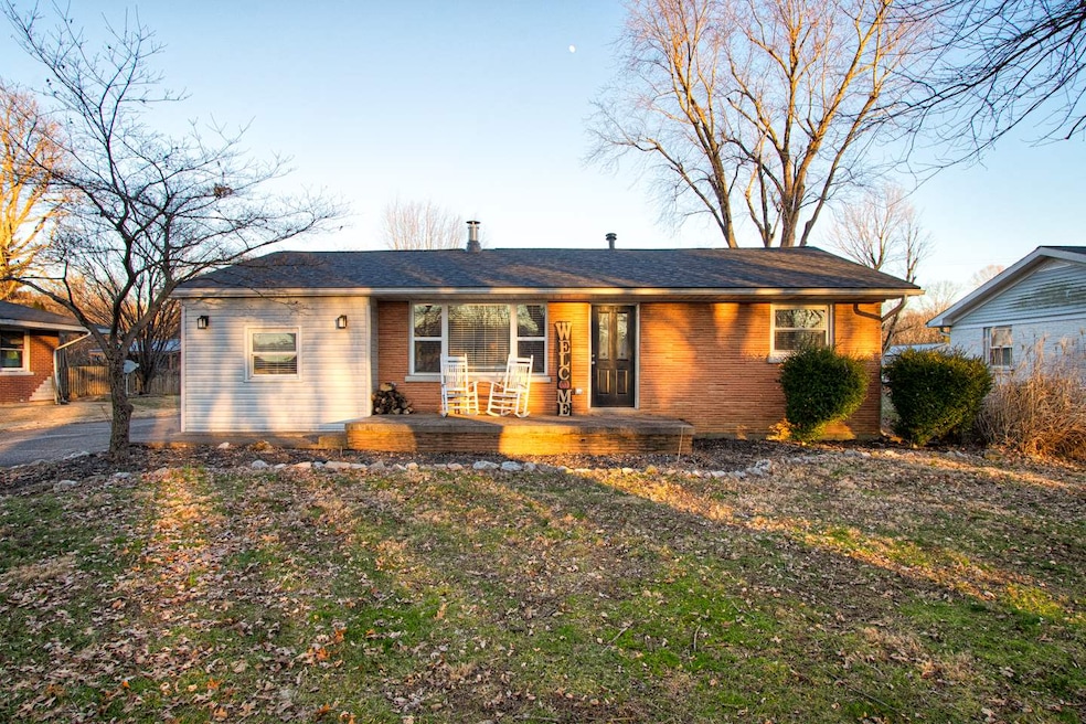 6222 Indian Dr, Newburgh, IN 47630 - photo 1