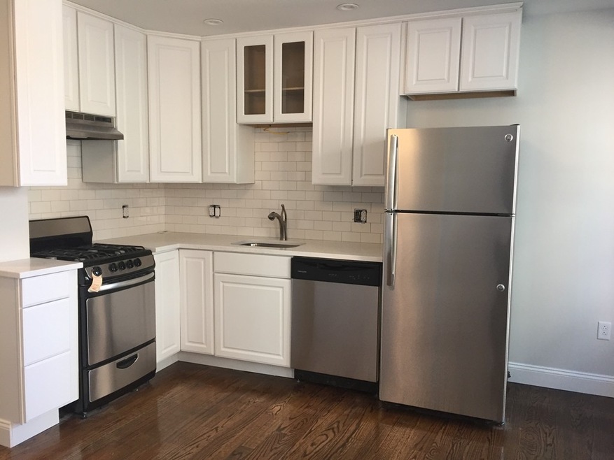 18 Stillman St unit 3, Boston, MA 02113 - photo 1