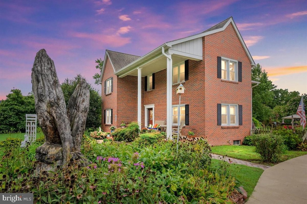 215 Steamboat Ave, Queenstown, MD 21658 - photo 1